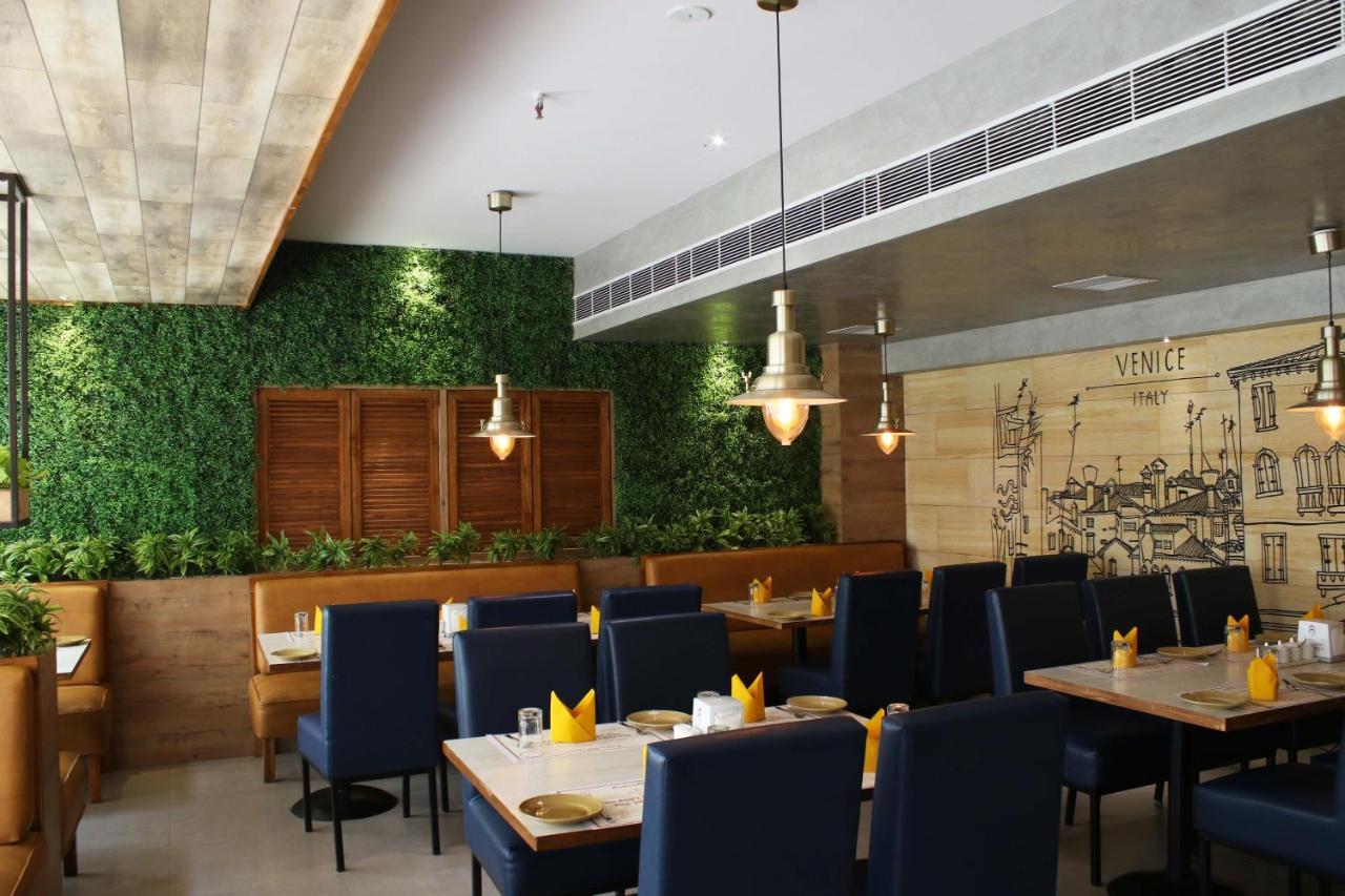 Hotel Kinara Grand Hyderabad Ngoại thất bức ảnh